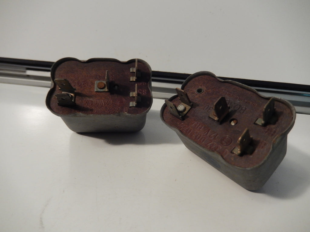 Volvo P1800ES OEM Pair of Dashboard Relays # D332-033-025 and 021