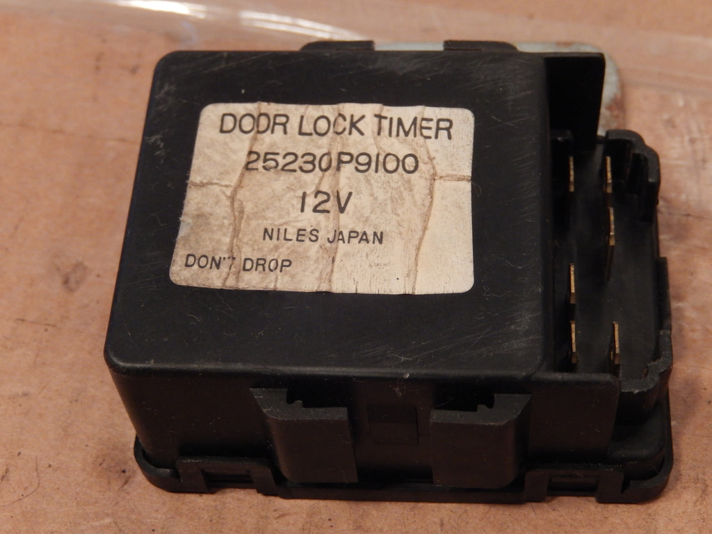 Datsun 280ZX Door Lock Timer Control Unit