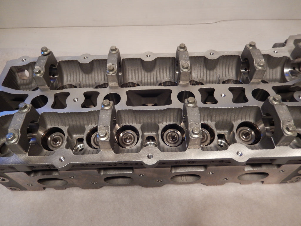 Range Rover 05- 06 NOS , NEW 4.4 16 Valve Right Side Engine Head    # 4585196