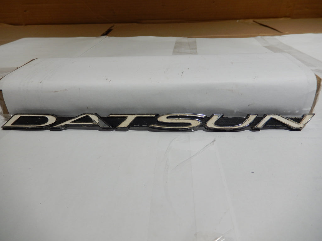 Datsun 240Z Metal " Datsun "  Script