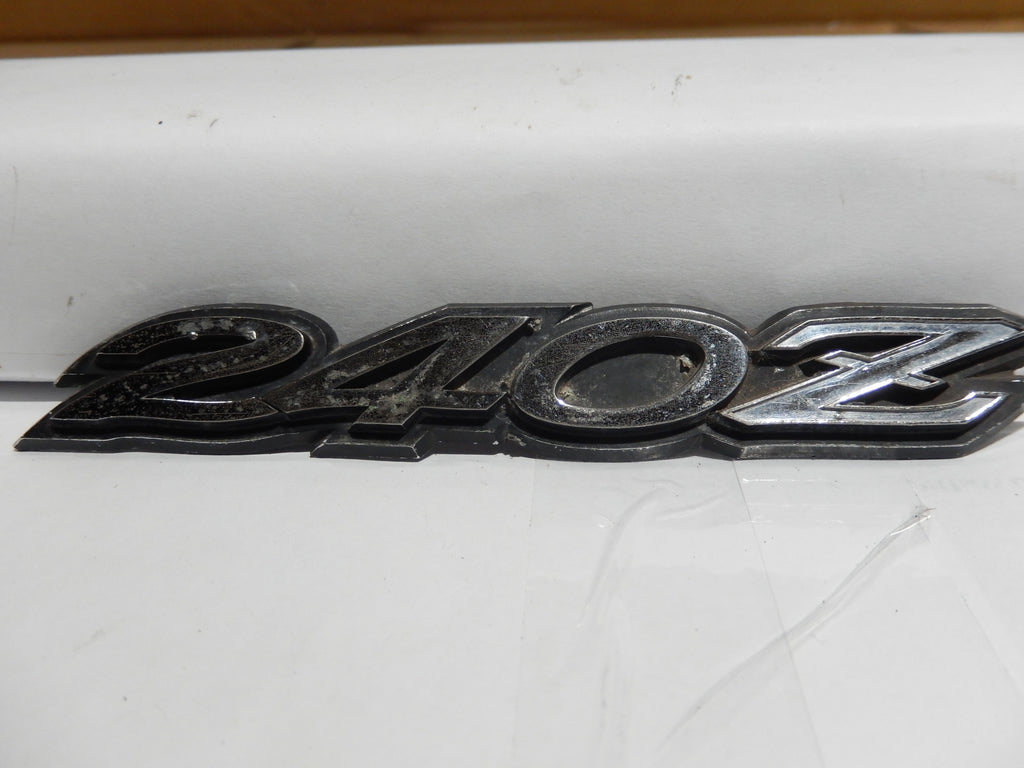 Datsun 240Z Metal Script of "240Z"