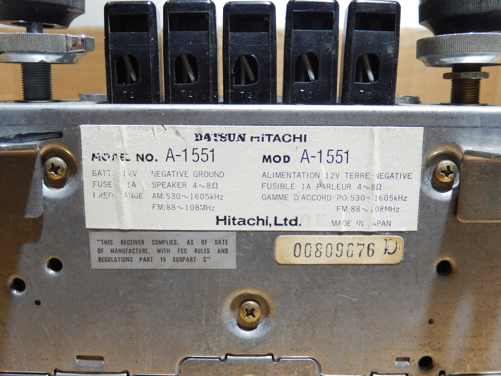 Datsun 240Z - 280Z Hitachi Radio  A - 1551
