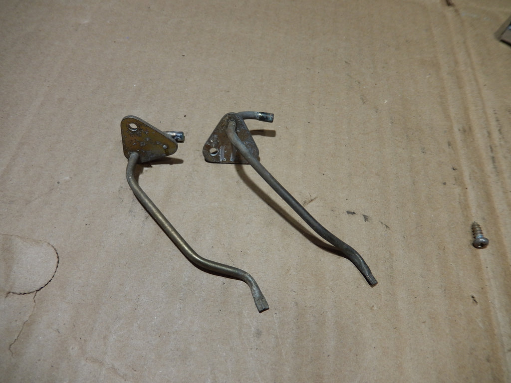 Datsun 280Z Pair of Windshield Washer Nozzle