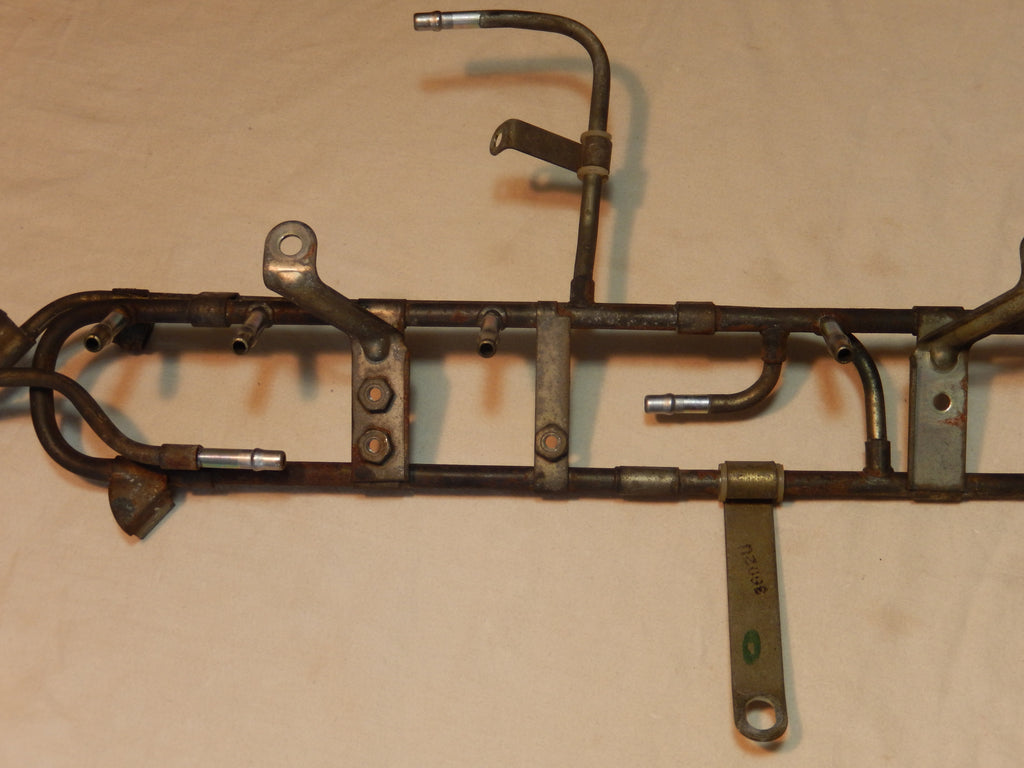 Datsun 280ZX Fuel Injected Fuel Rail – Maserati Compound